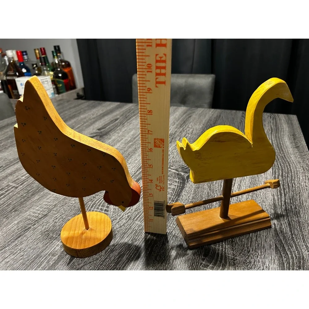 Vintage Hand-Painted Wooden Chicken & Swan Primitive‎ Folk Art Figurines Farm